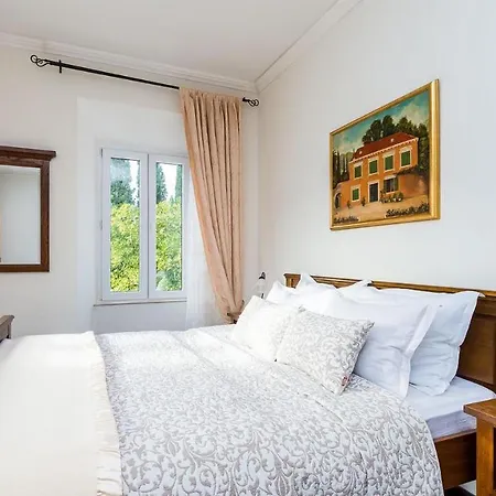 Charming Heritage On A Luxurious Near Dubrovnik וילה