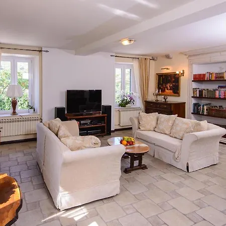 Charming Heritage On A Luxurious Near Dubrovnik Млини