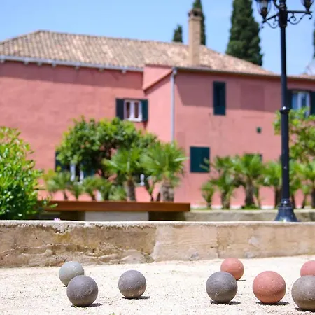 Вилла Charming Heritage On A Luxurious Near Dubrovnik Млини